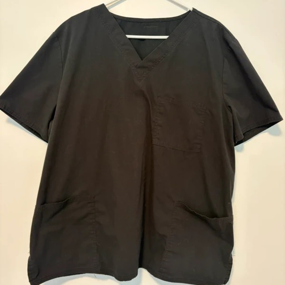 Men's Black V-Neck Scrub Top with Chest and Front Pockets